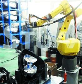 山东青岛生产首批定制机器人 pk完爆高级焊工